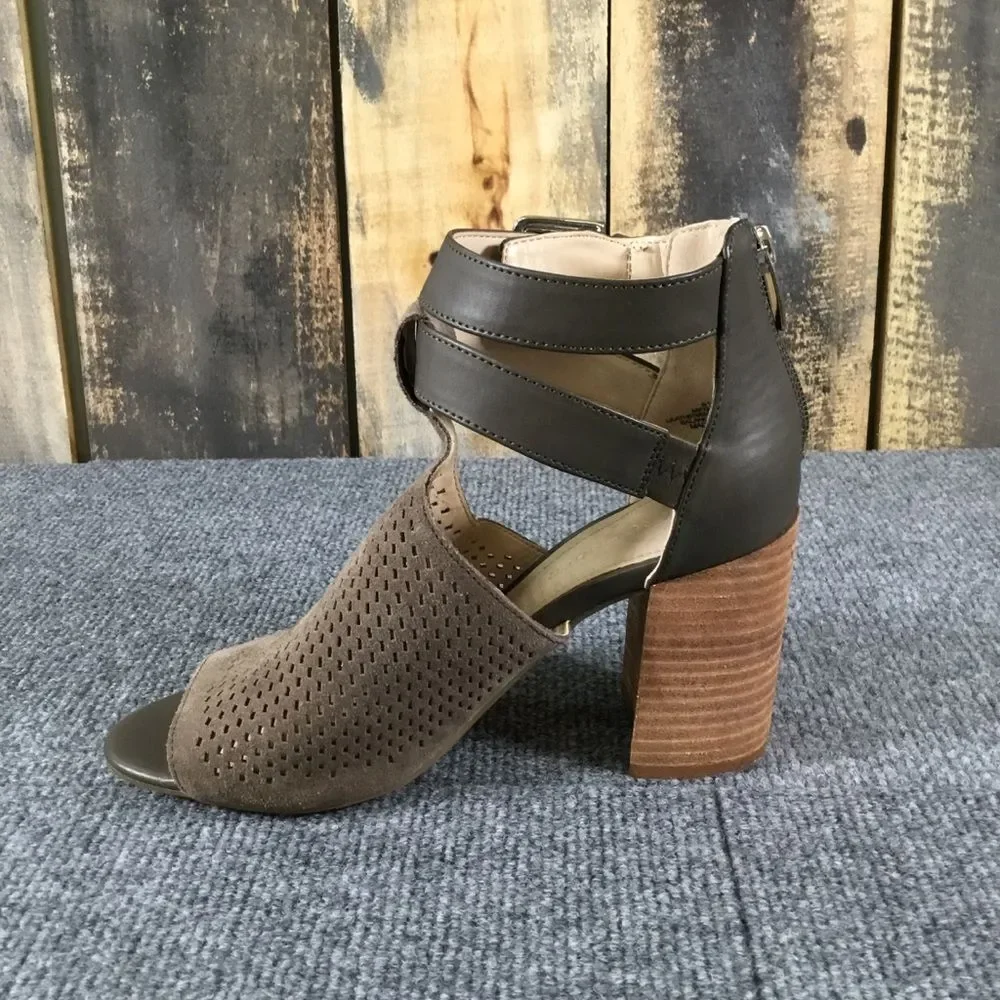 Marc Fisher Gabie ankle strap peep toe chunky heels leather size 6.5